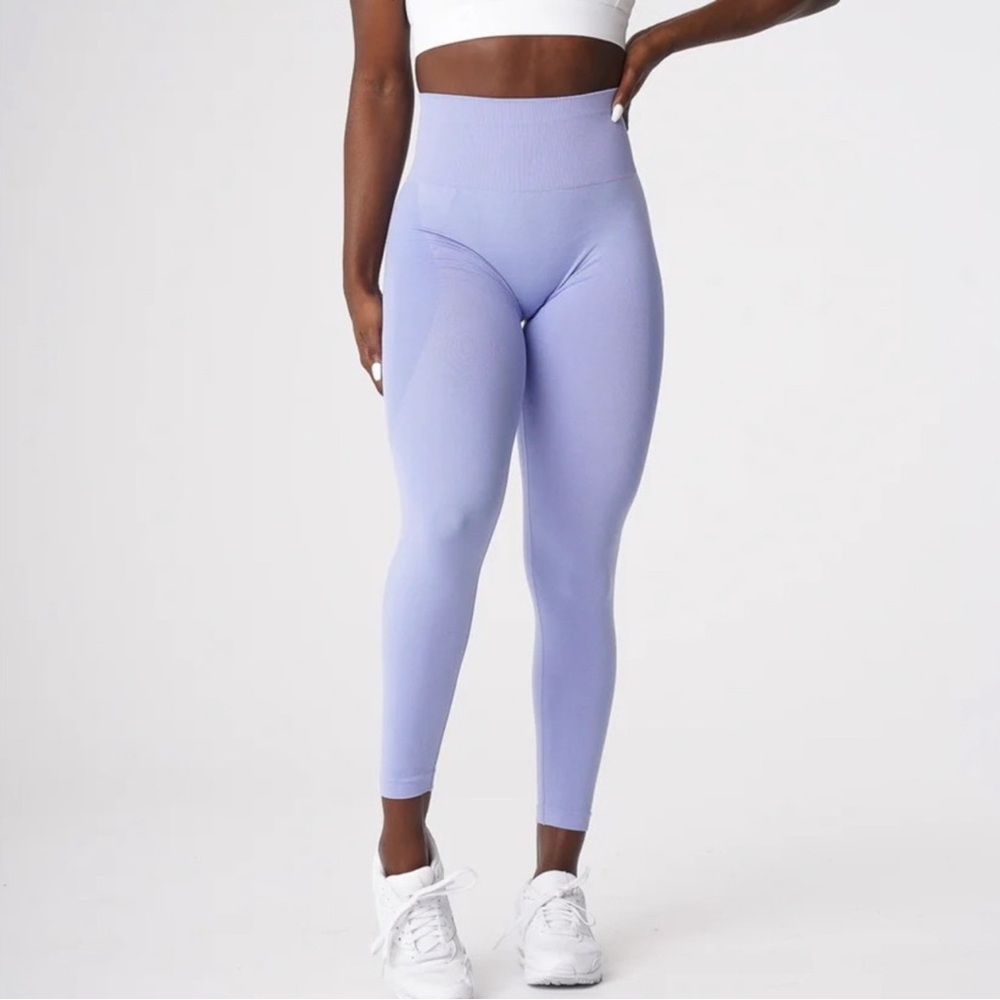 NVGTN Contour Seamless Leggings Size Medium